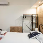 Апартаменти Kamari - Chania *